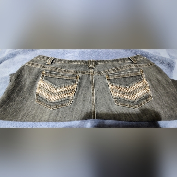 Jeans - Picture 2 of 6